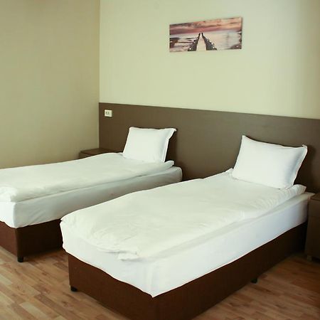 Guest House Central Кырджали Экстерьер фото